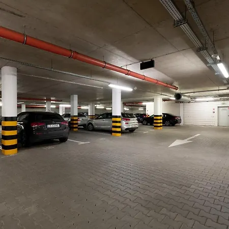 Homini Apartament Impero Z Parkingiem * Poznaň